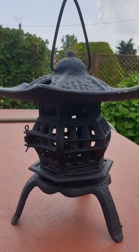 Japanese pagoda style cast - japanese,